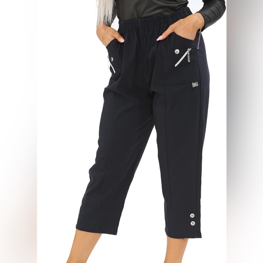 Elegant size M Navy/Black Capris with Silver Hardware Zipper Details